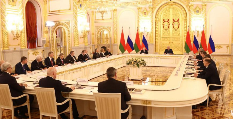 Общая безопасность, углубление кооперации и ядерный «радикализм». Подробности заявлений Александра Лукашенко в Кремле