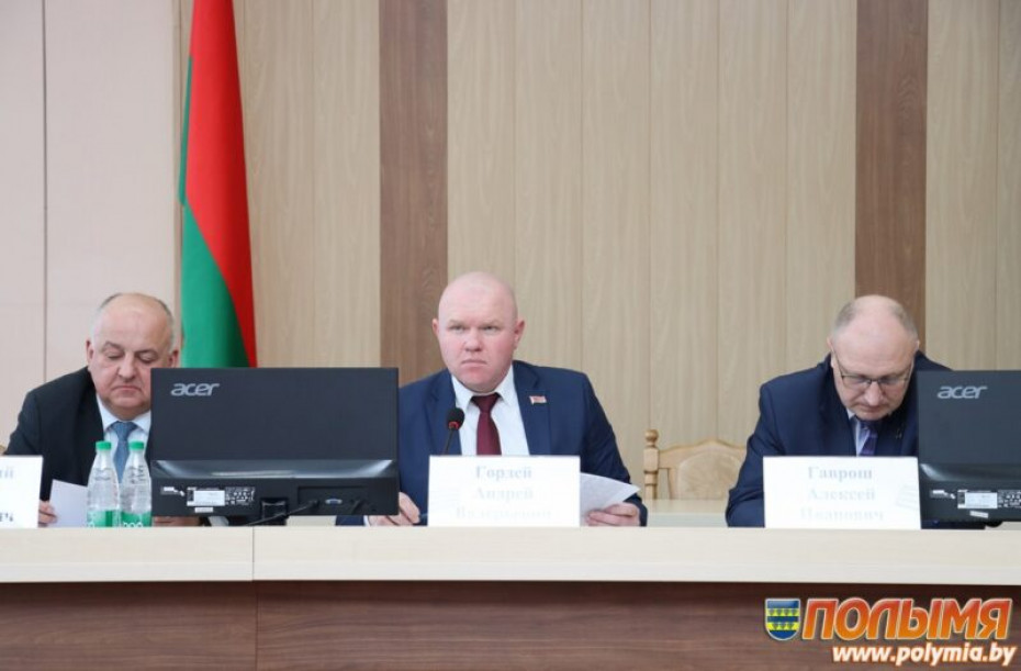 На заседании Кореличского районного исполнительного комитета обсудили готовность района к посевной кампании и профилактику преступлений