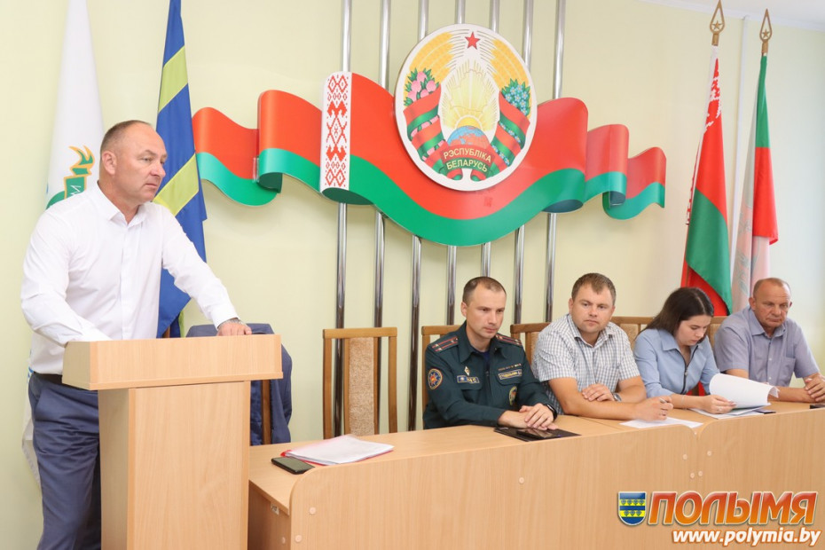 Председатель Кореличского райисполкома Геннадий Шатуев: «В Кореличском районе с каждым годом количество многодетных семей увеличивается»
